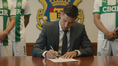 Elche CF concreta la venta millonaria de Álvaro Rodríguez a la Premier