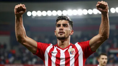 Elche CF beats Atlético de Madrid to climb out of relegation zone