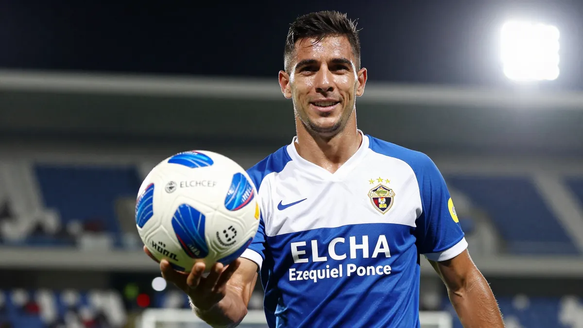 Elche CF anuncia la llegada de Ezequiel Ponce tras su exitosa etapa en Houston Dynamo FC