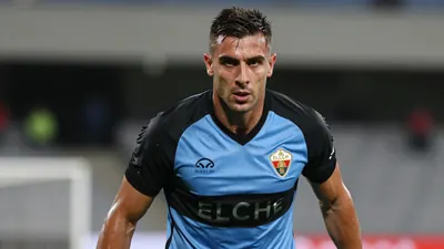 Luismi Cruz's silent summer in Deportivo: can he start against Elche?