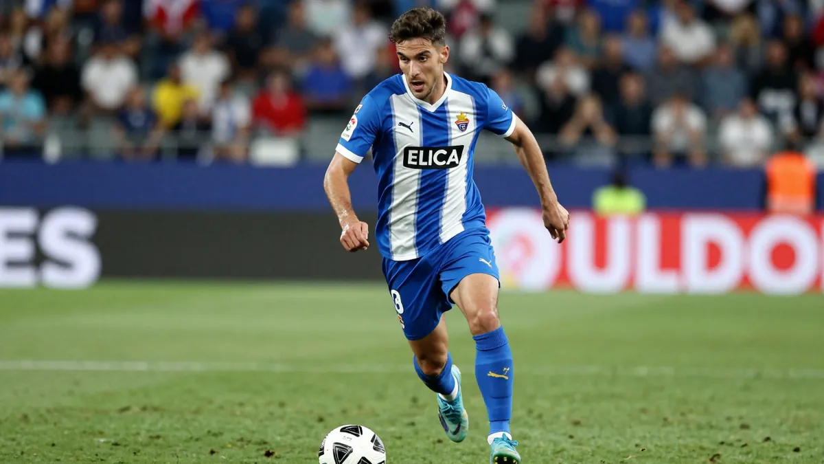 Elche CF visita al Racing Santander en la tercera jornada de LaLiga